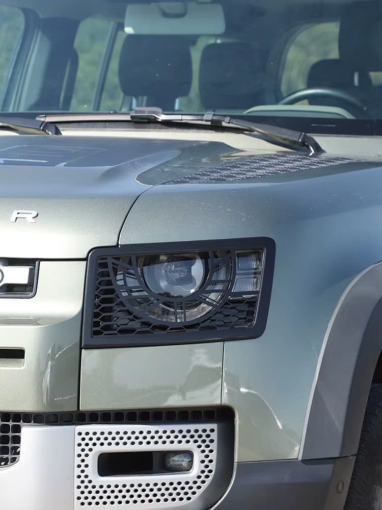 2020–2025 Land Rover Defender 110 2020–2024 Headlight Guard | Stainless Steel Lampshade Protection Net