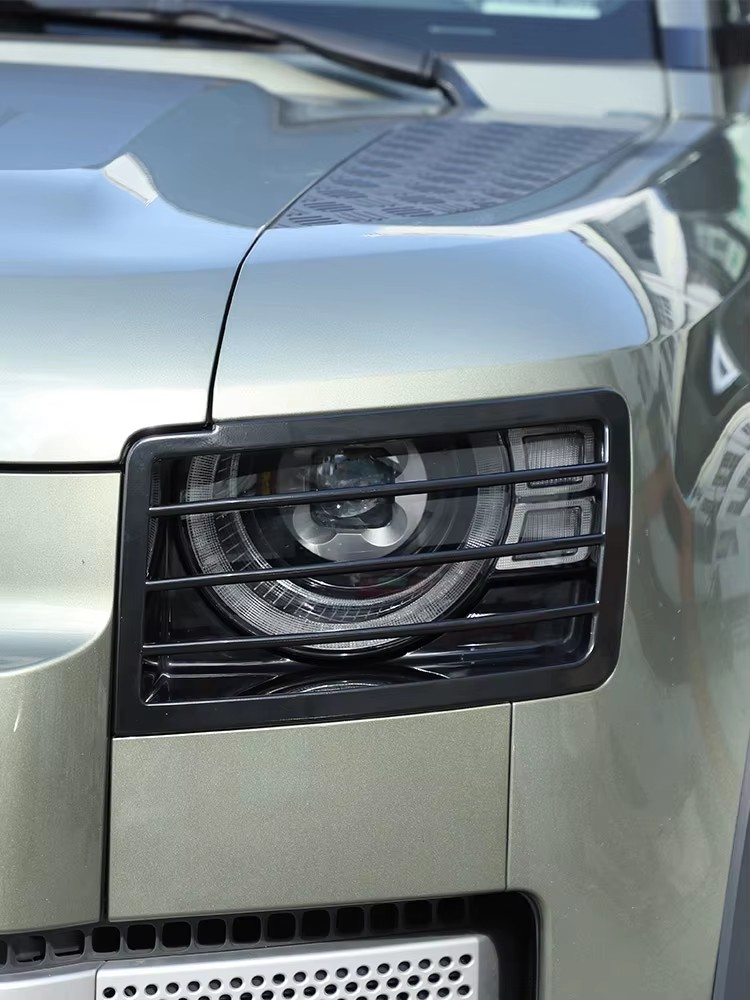 2020–2025 Land Rover Defender 110 2020–2024 Headlight Guard | Stainless Steel Lampshade Protection Net